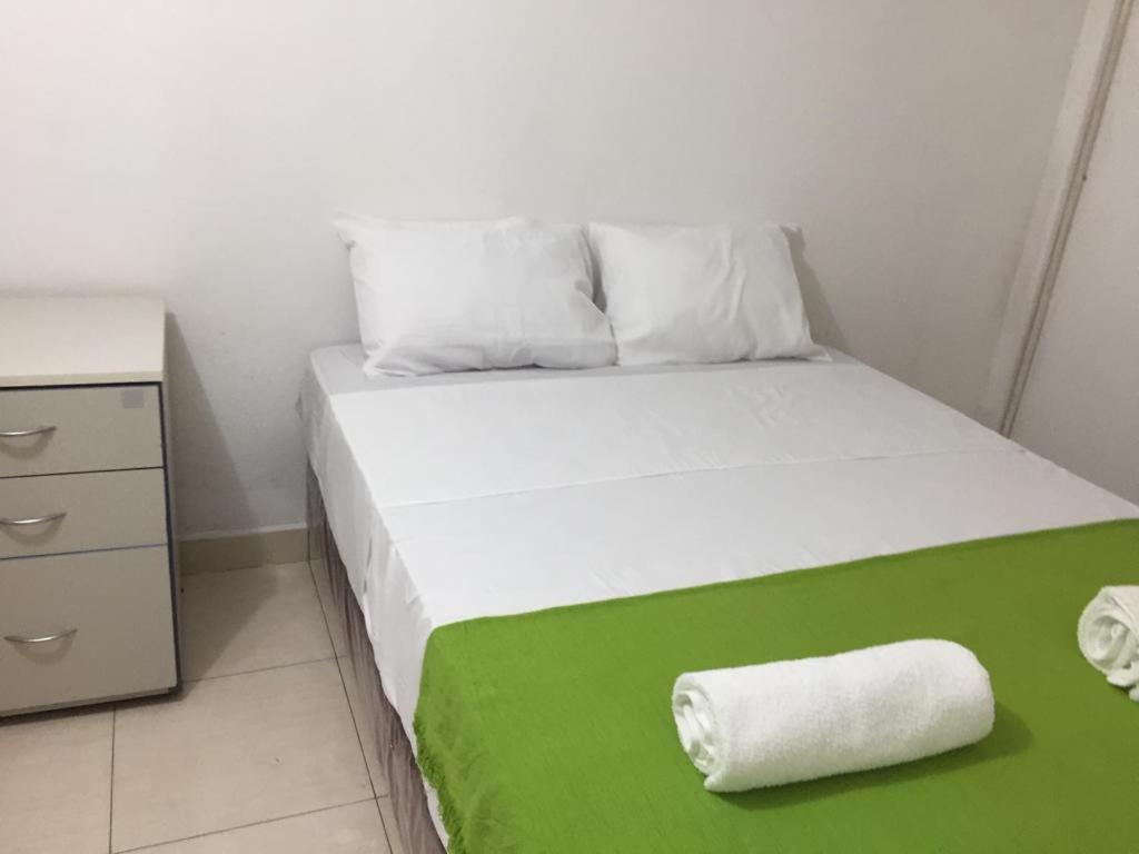 Хостел Helecho'S Hostal Энкарнасьон Экстерьер фото
